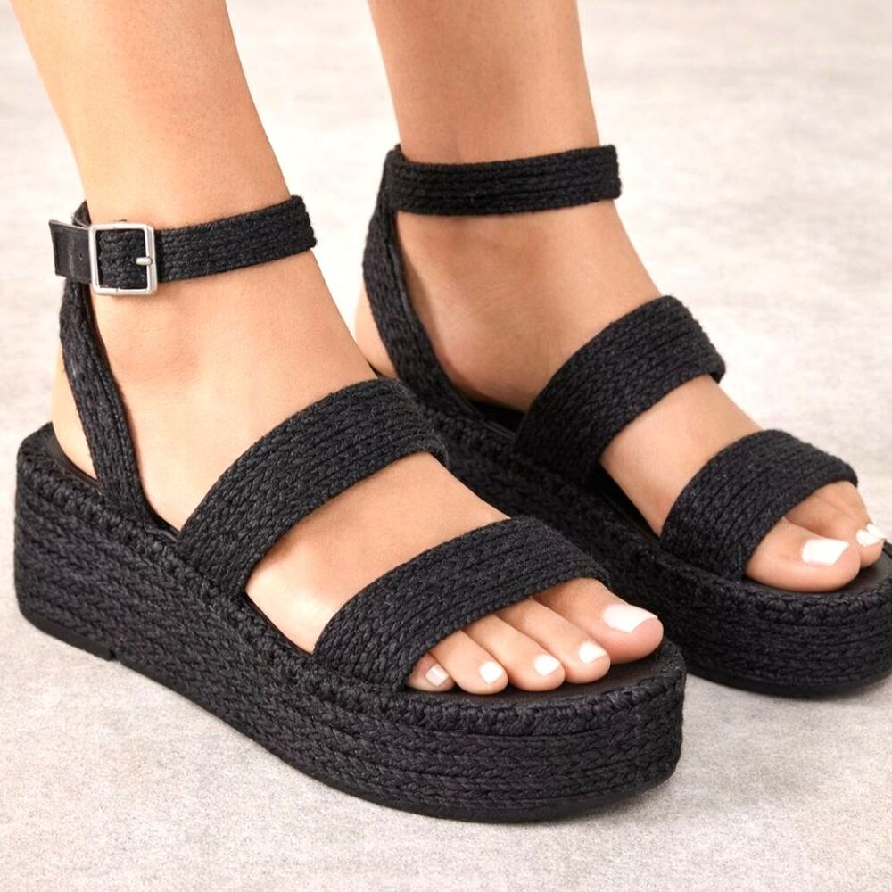 Wild Pair Black Woven Raffia Ankle Strap Platform Espadrille Vacation Sandal 9.5